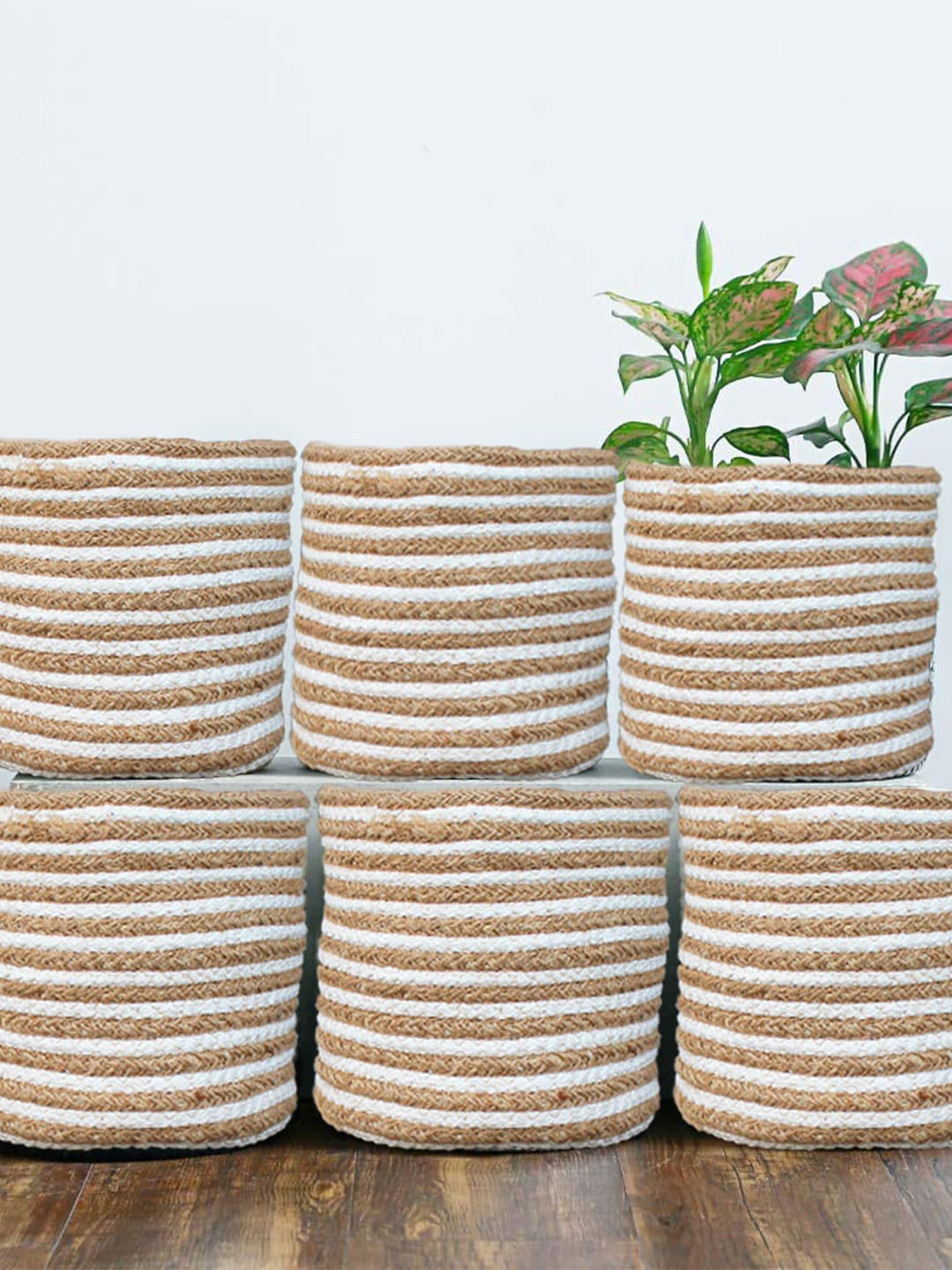 LUXEHOME INTERNATIONAL Set of 3 Brown & White Stripped Jute Basket