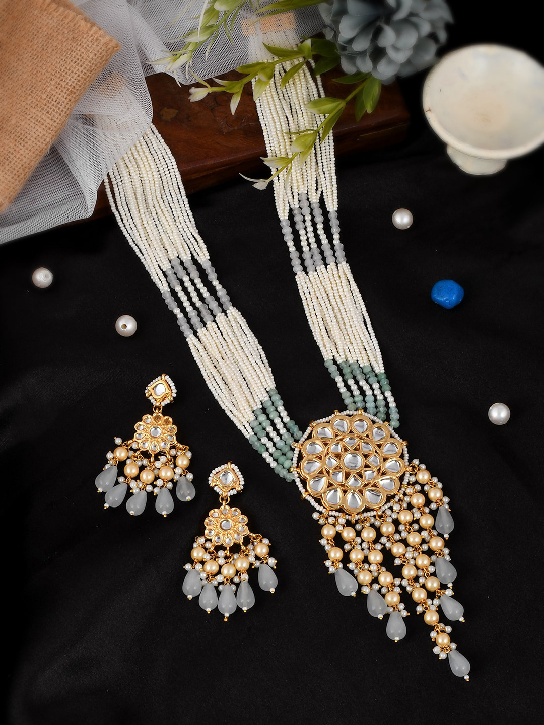 DASTOOR Gold-Plated Blue Polki Kundan Studded & Beaded Jewellery Set