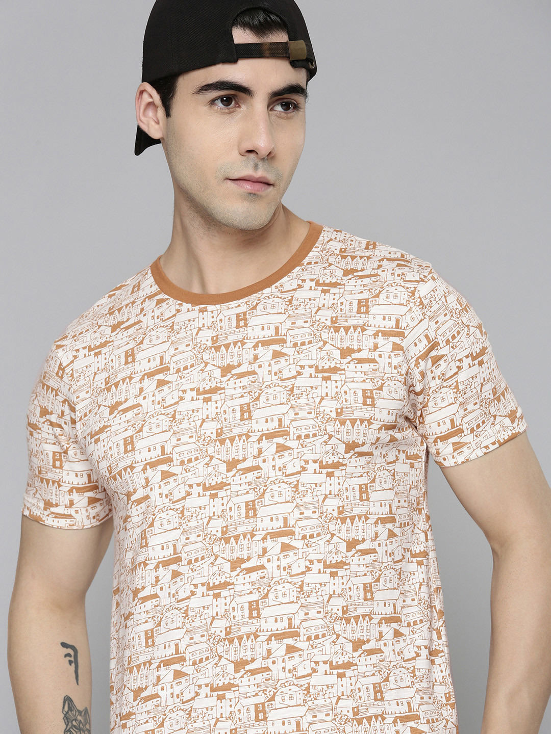 Flying Machine Men Brown & White Conversational Printed Pure Cotton Slim Fit T-shirt