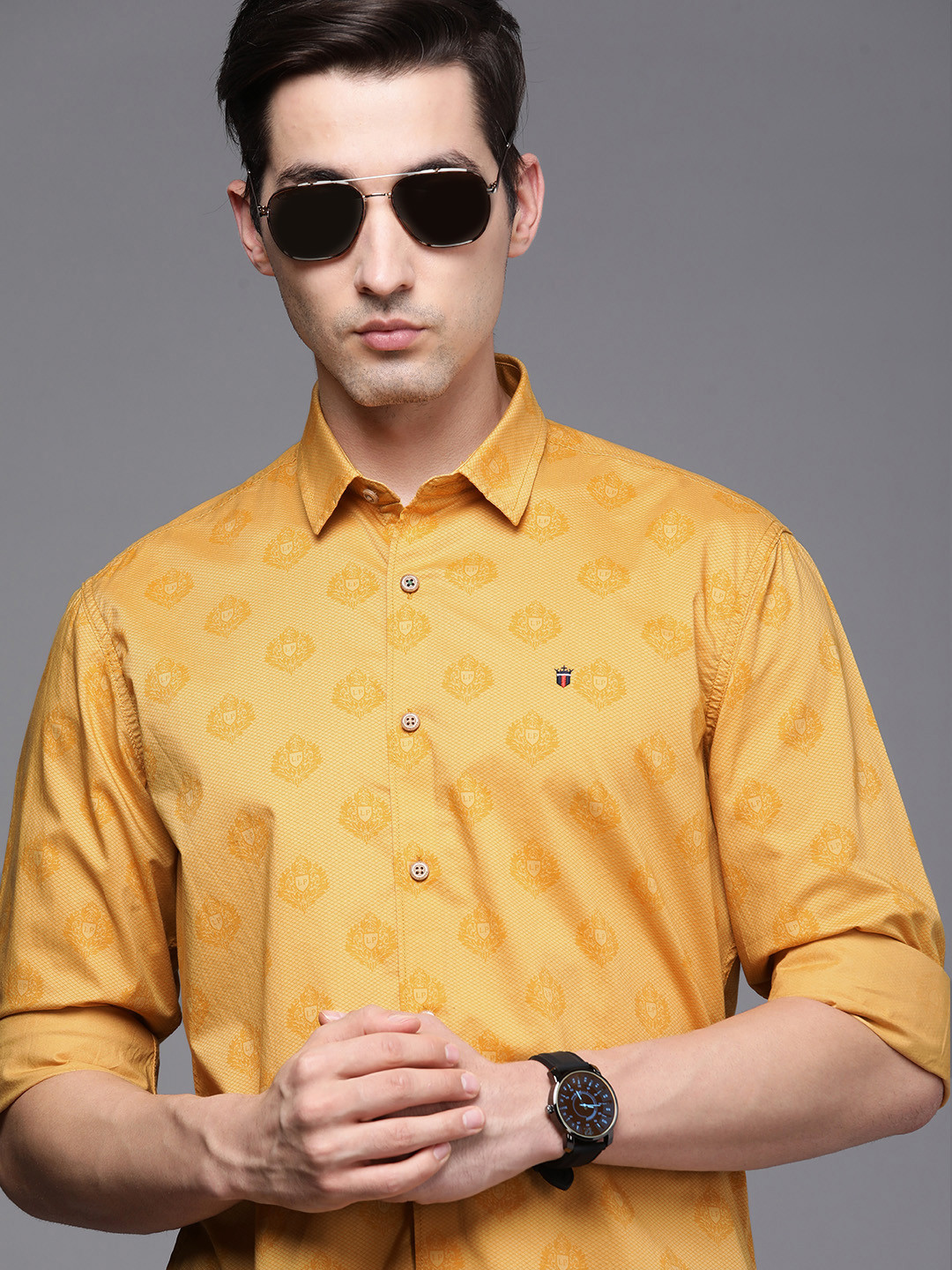 Louis Philippe Sport Men Yellow Slim Fit Brand Logo Print Pure Cotton Casual Shirt