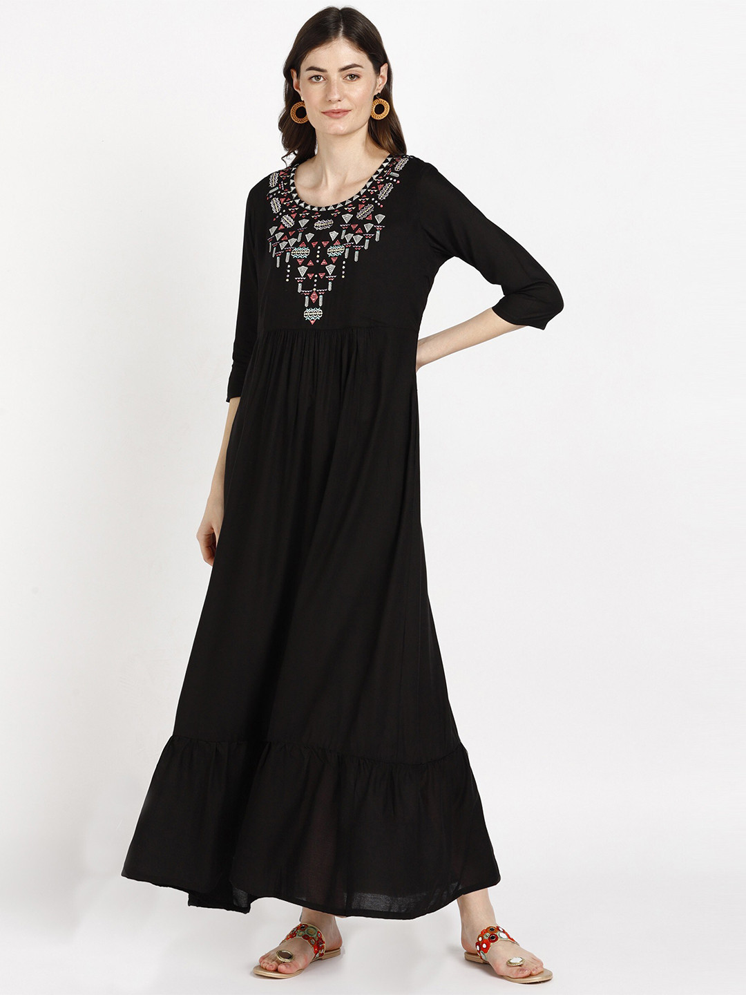 shashvi Women Black & Peach-Coloured Geometric Yoke Design Tiering Kurta
