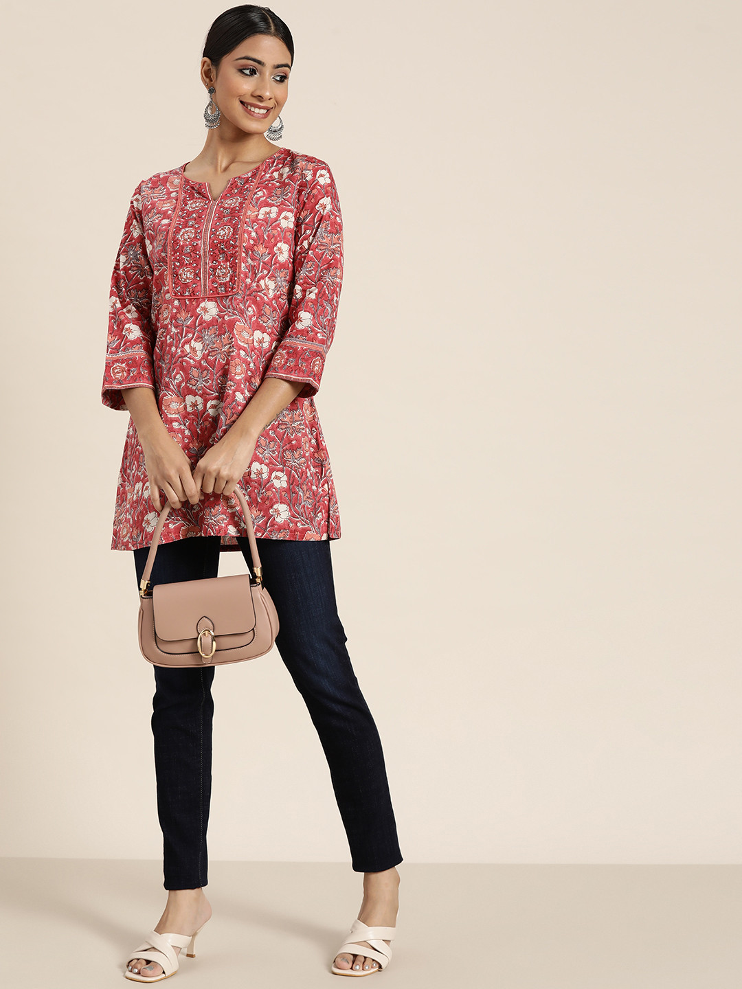 Rain & Rainbow Rose Floral Printed Sequinned Pure Cotton Sequinned Kurti