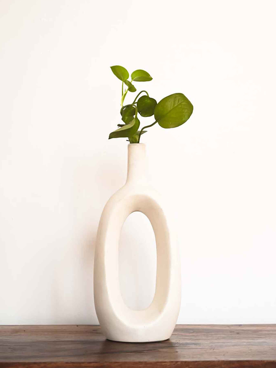 PUREZENTO White Handmade Hollow Ceramic Vase
