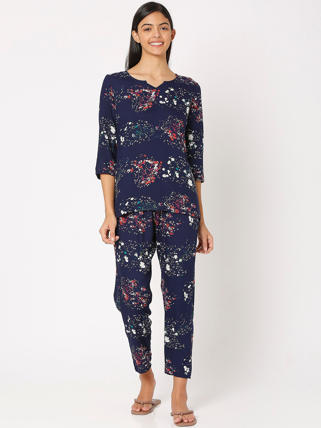 Smarty Pants Women Blue Floral Print Night suit