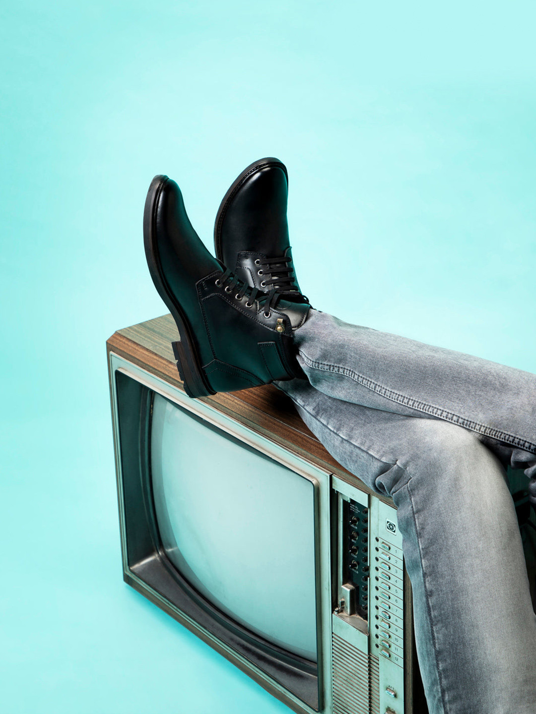 FAUSTO Men Black Solid High Ankle Buckle Boots