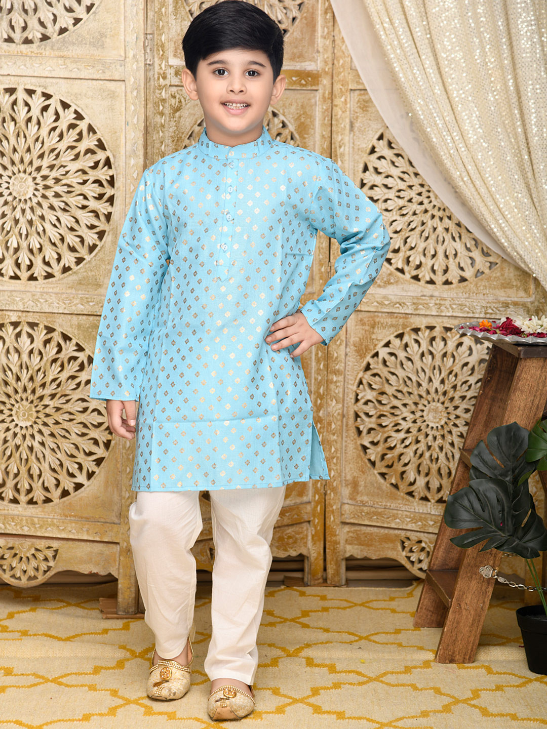 SAKA DESIGNS Boys Blue Printed Angrakha Kurti with Pyjamas
