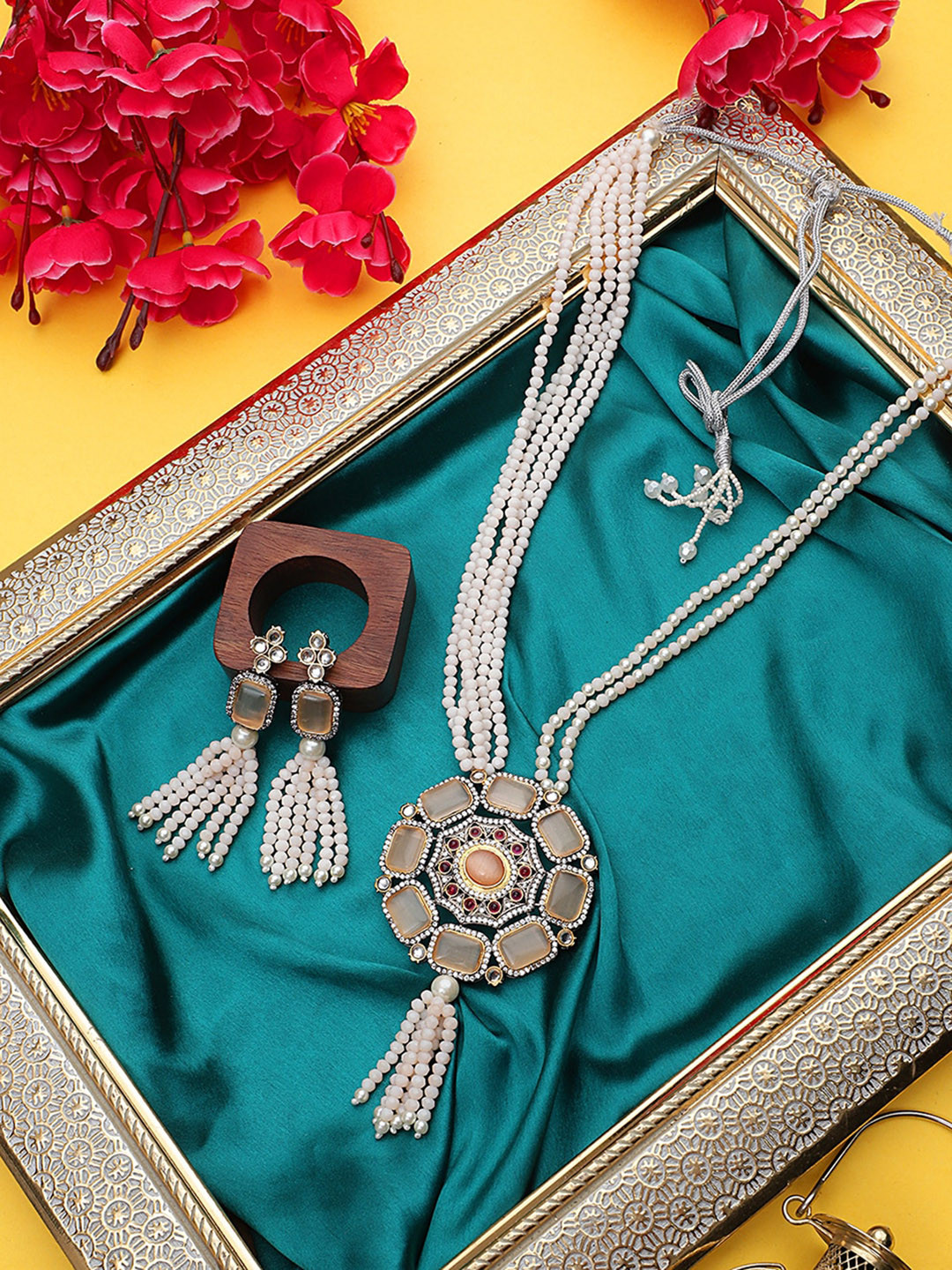 STEORRA JEWELS Gold-Plated White Kundan Studded & Crystal Beads Necklace Jewellery Set