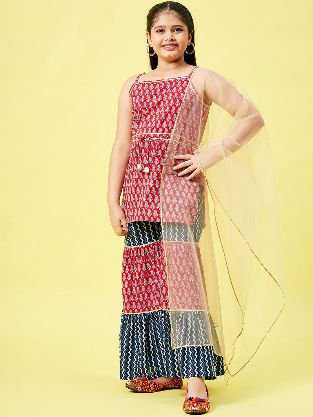 Stylo Bug Girls Red Printed Pure Cotton Kurta with Sharara & With Dupatta