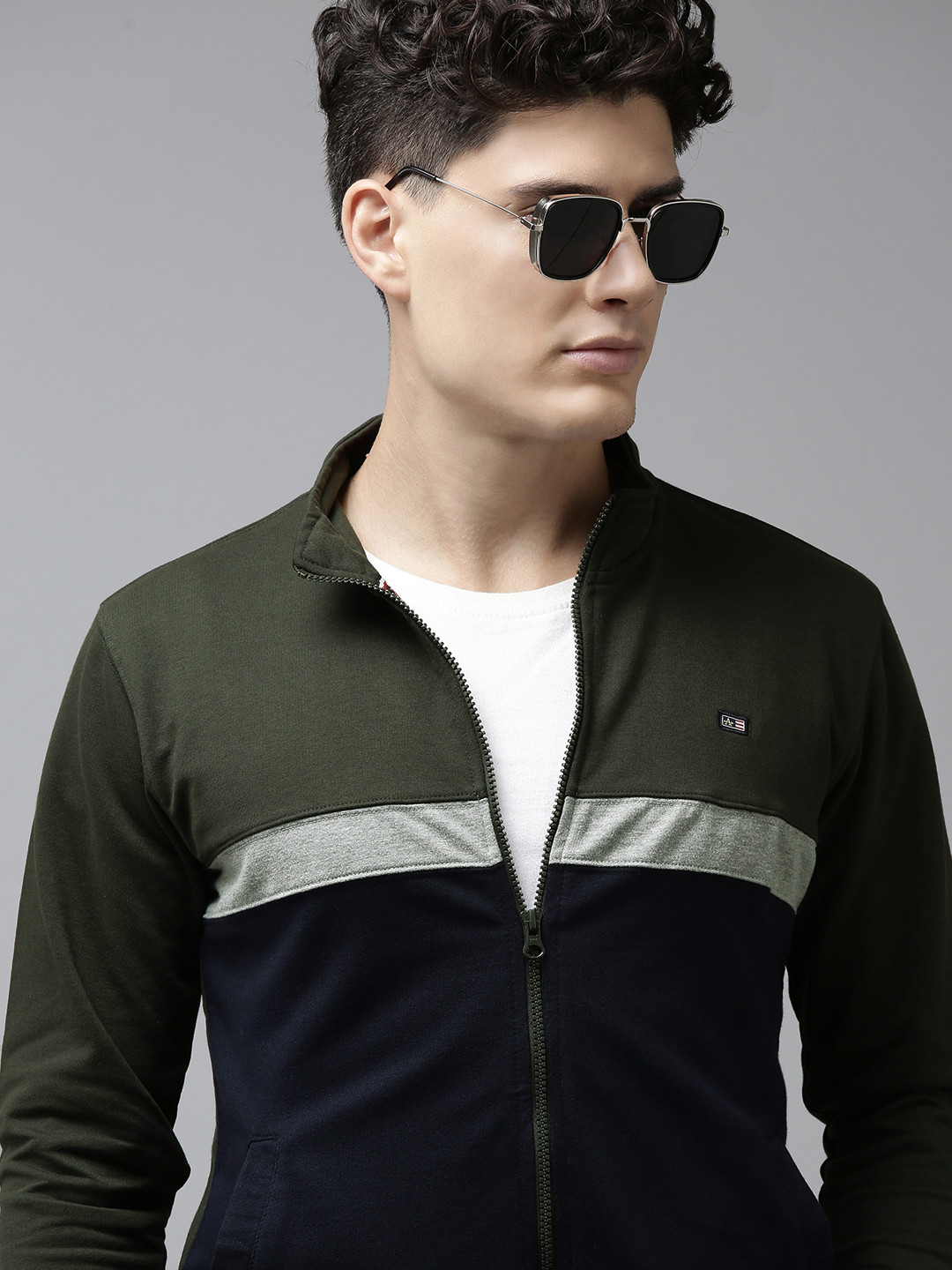 Arrow Men Olive Green & Navy Blue Colourblocked Sweatshirt