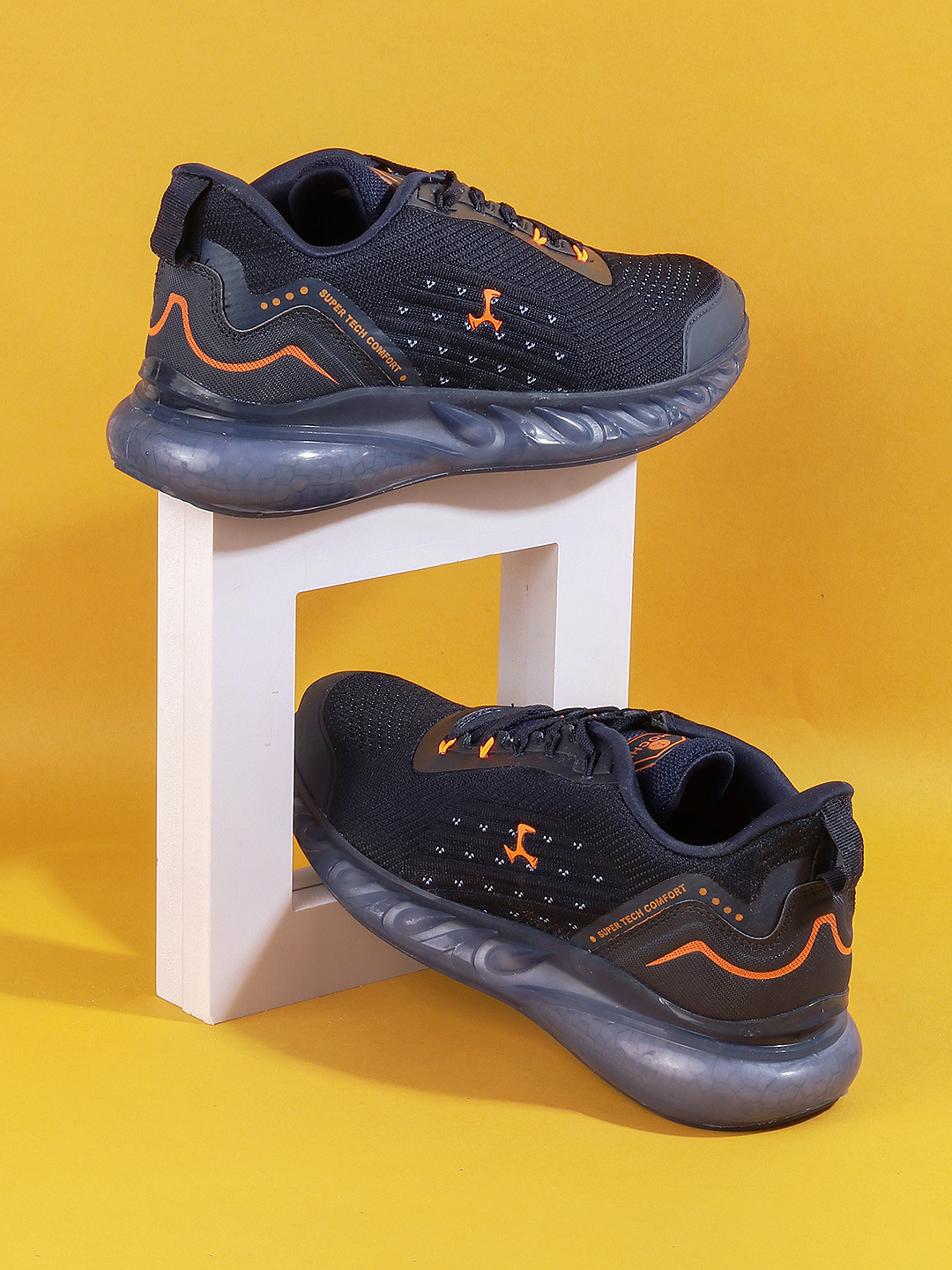 Mochi Men Blue Printed Sneakers