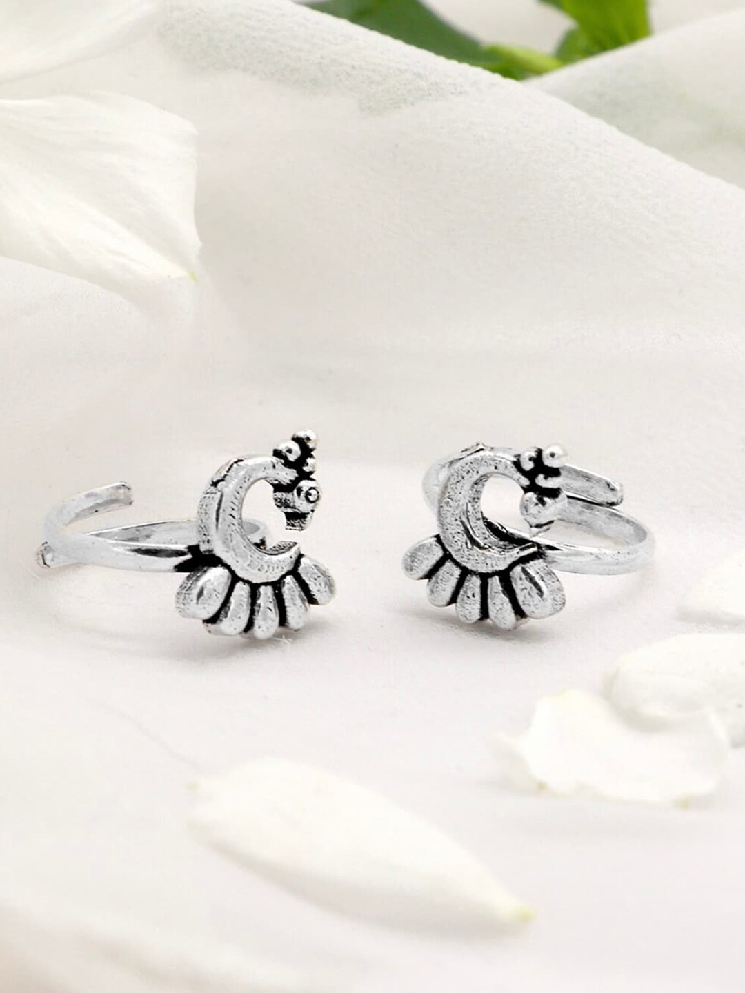 VENI Silver-Plated Oxidised Foot Toe Ring