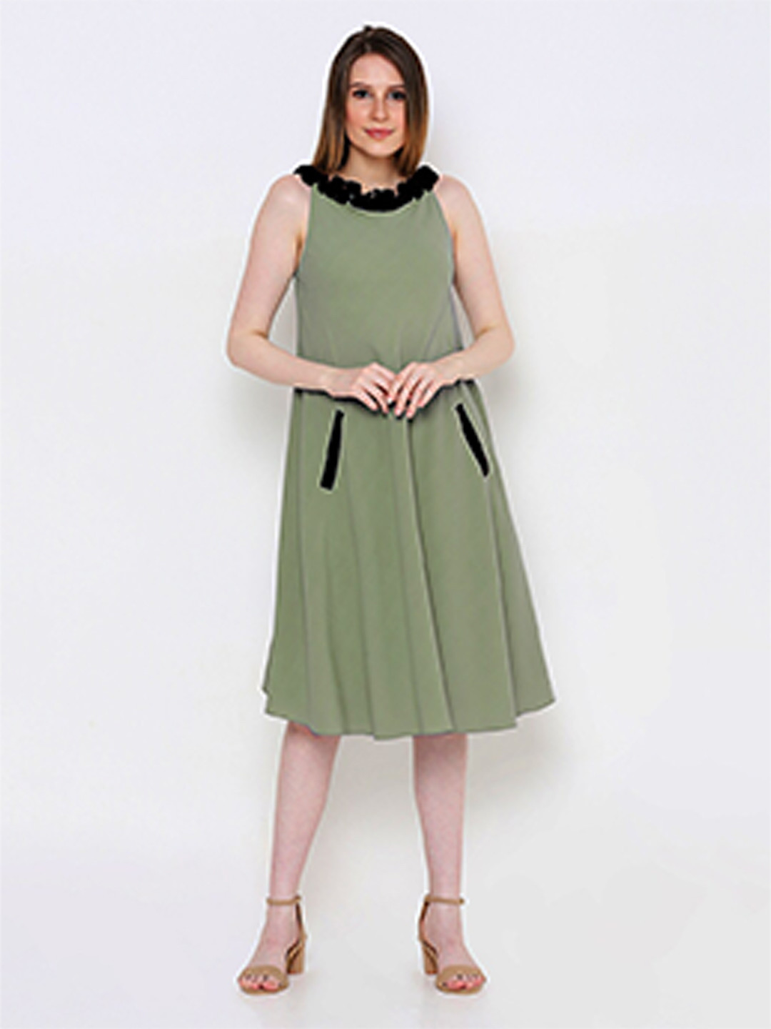 aturabi Green Dress