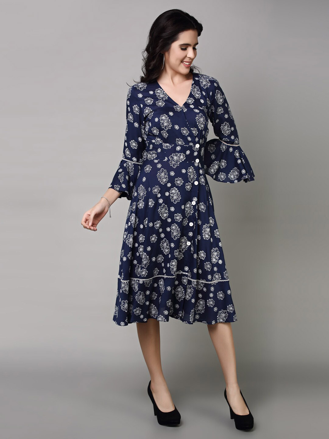 aturabi Women Navy Blue Floral Printed Midi Dress