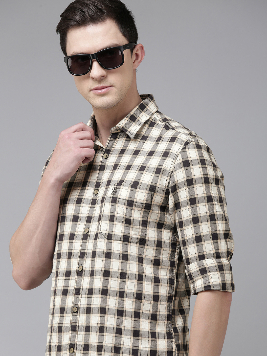 U.S. Polo Assn. Denim Co. Men Off White Slim Fit Checked Pure Cotton Casual Shirt