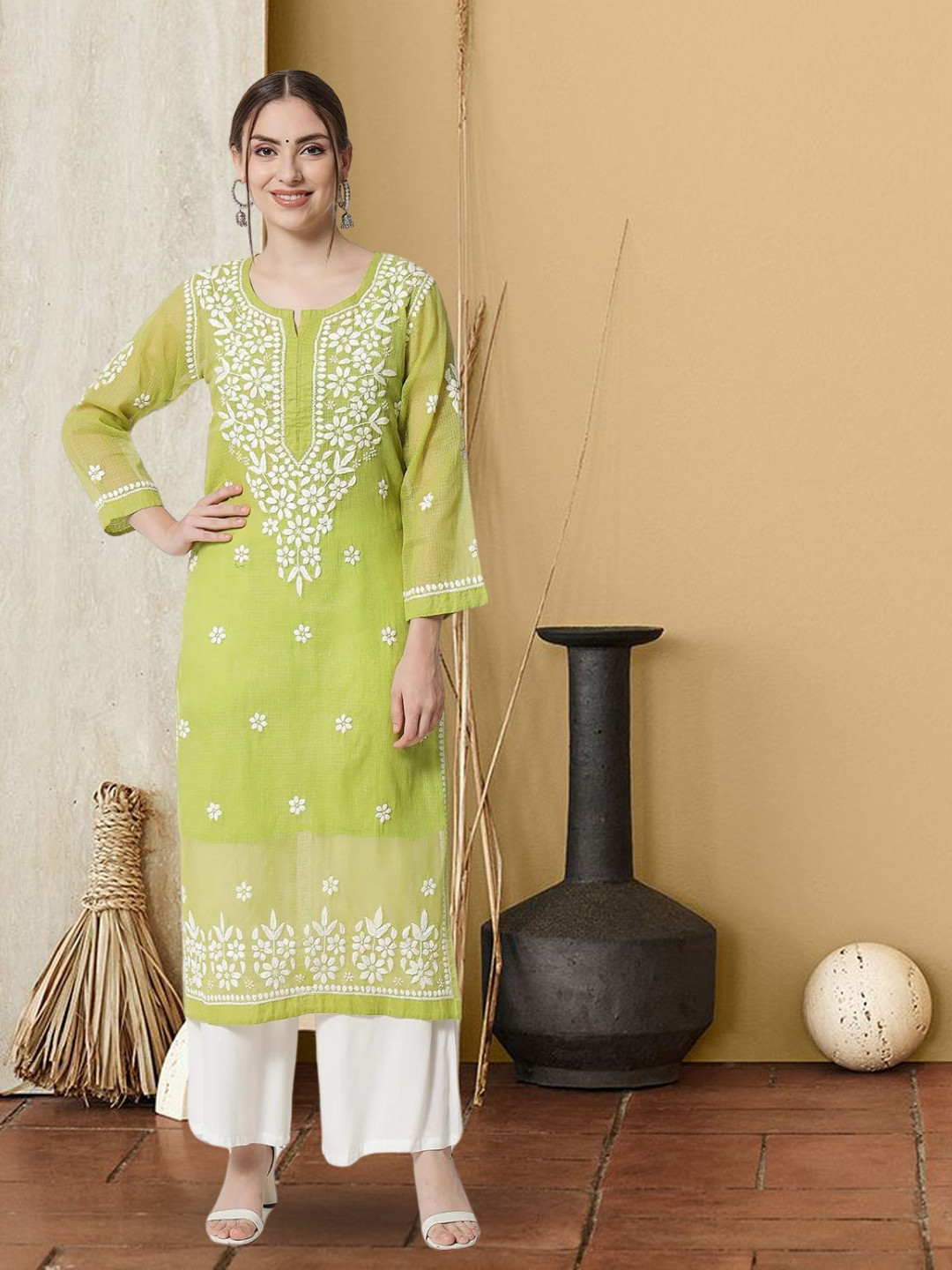 PARAMOUNT CHIKAN Women Parrot Green Hand Chikankari Embroidered Kurta
