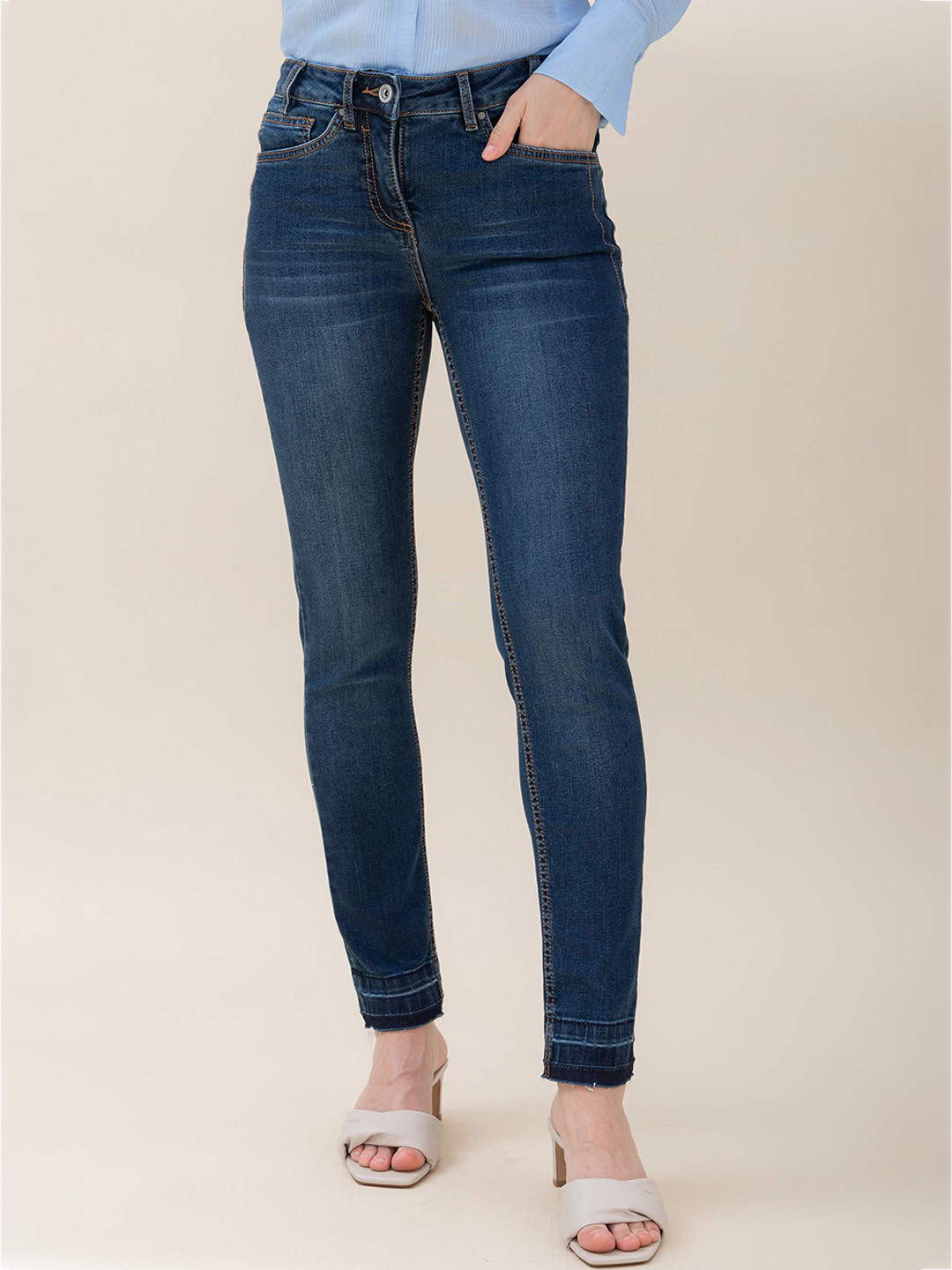 B.Copenhagen Women's Navy Blue Straight Fit Denim Jeans