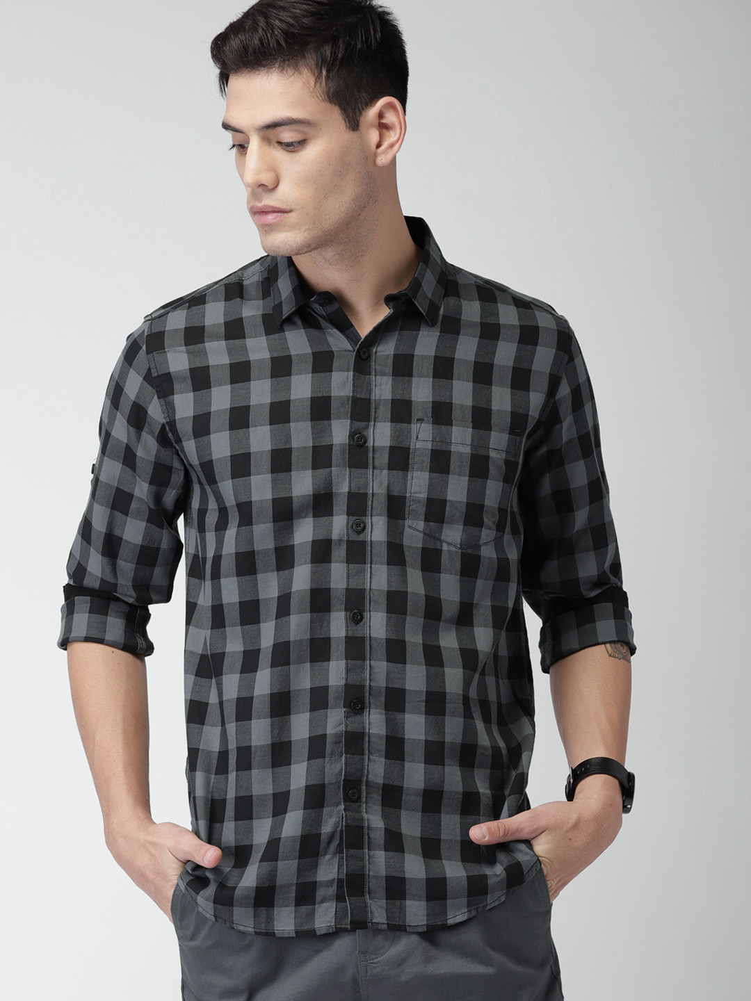 HIGHLANDER Men Grey & Black Slim Fit Checked Casual Shirt