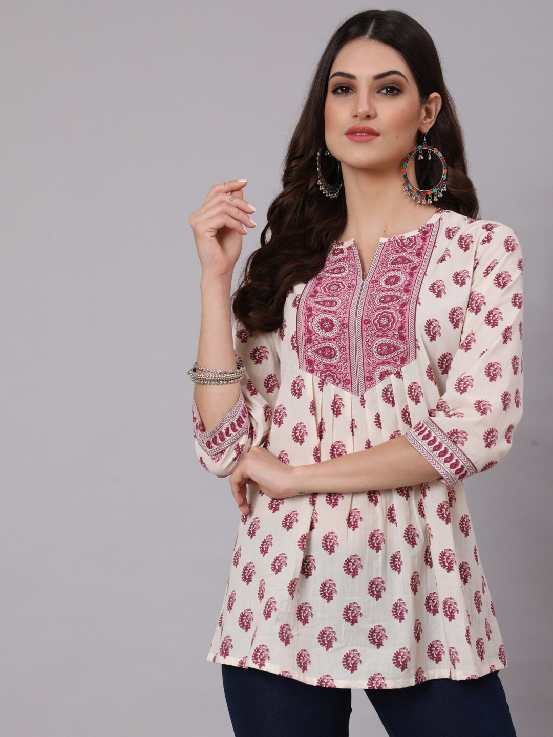 antaran Off White & Burgundy Printed Top