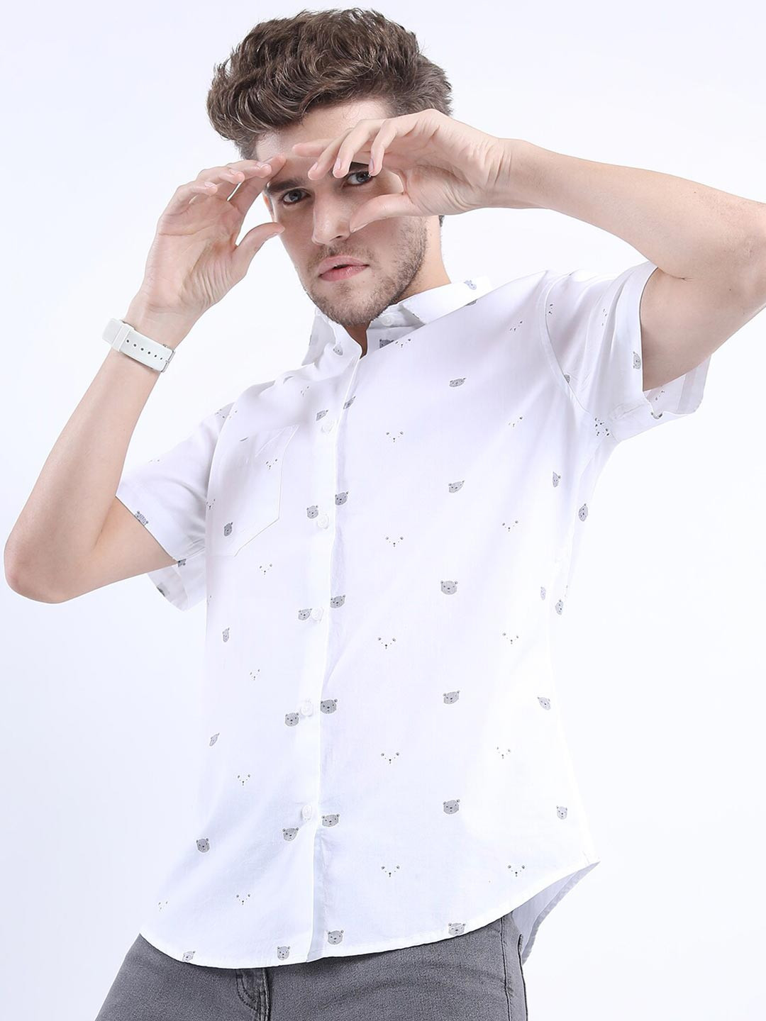 HIGHLANDER Men White Bear Face Print Slim Fit Casual Shirt