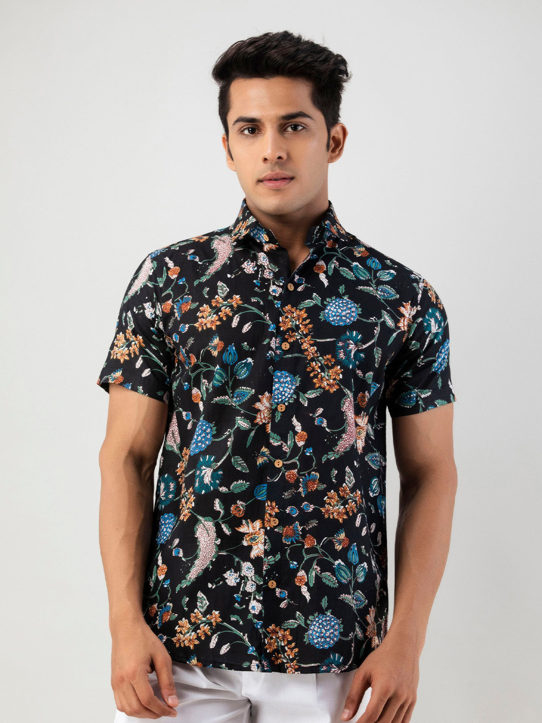 Firangi Yarn Men Black Classic Mughal Art Printed Casual Shirt