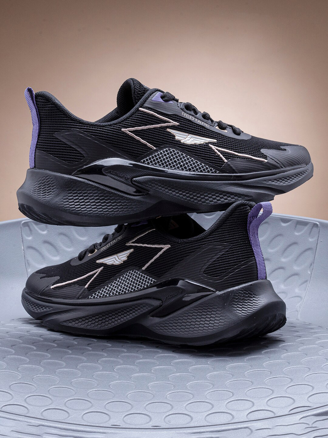 Red Tape Women Black Mesh Walking Shoes