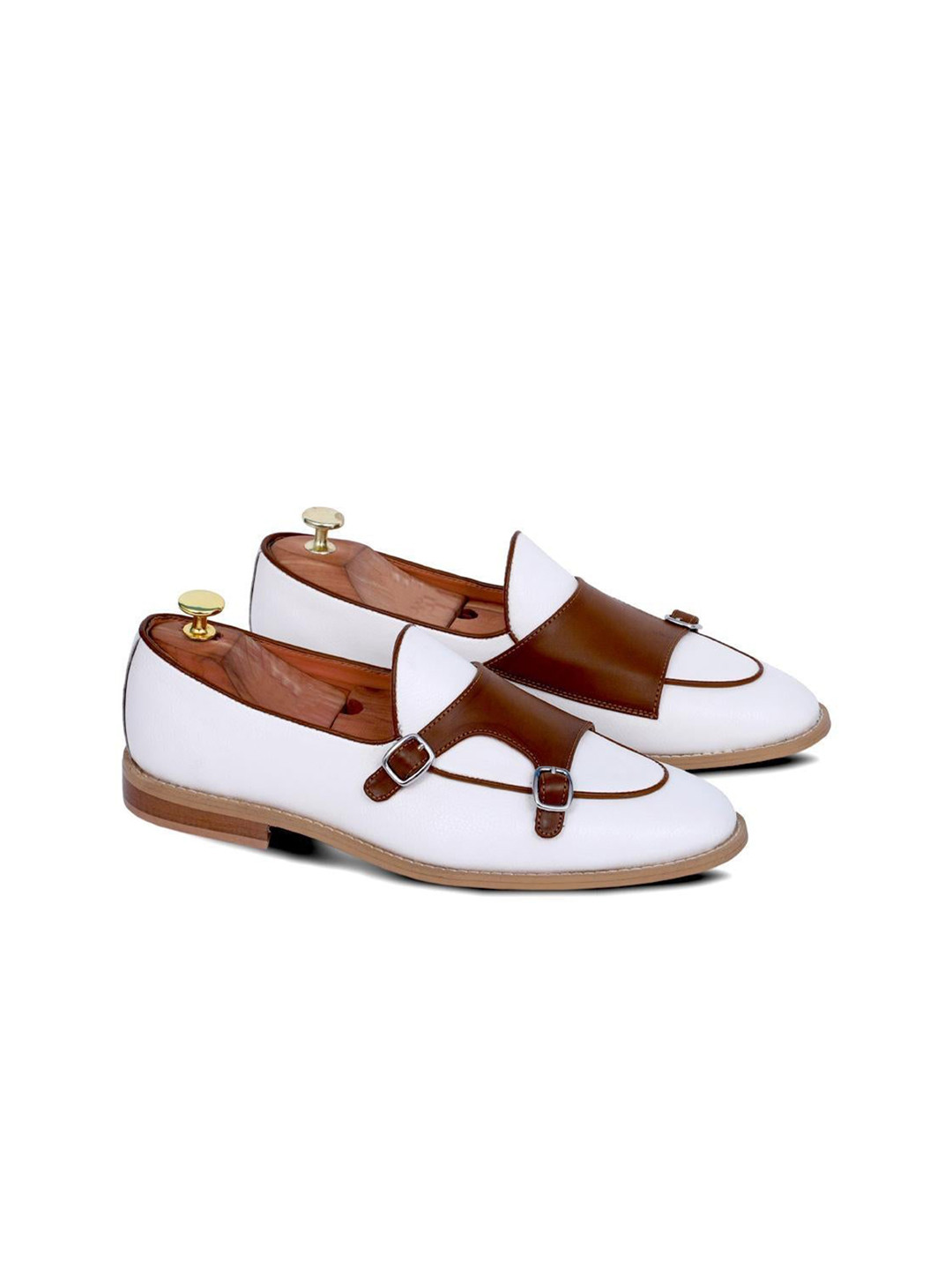 GRIFFIN Men White Colourblocked Slip-On Sneakers