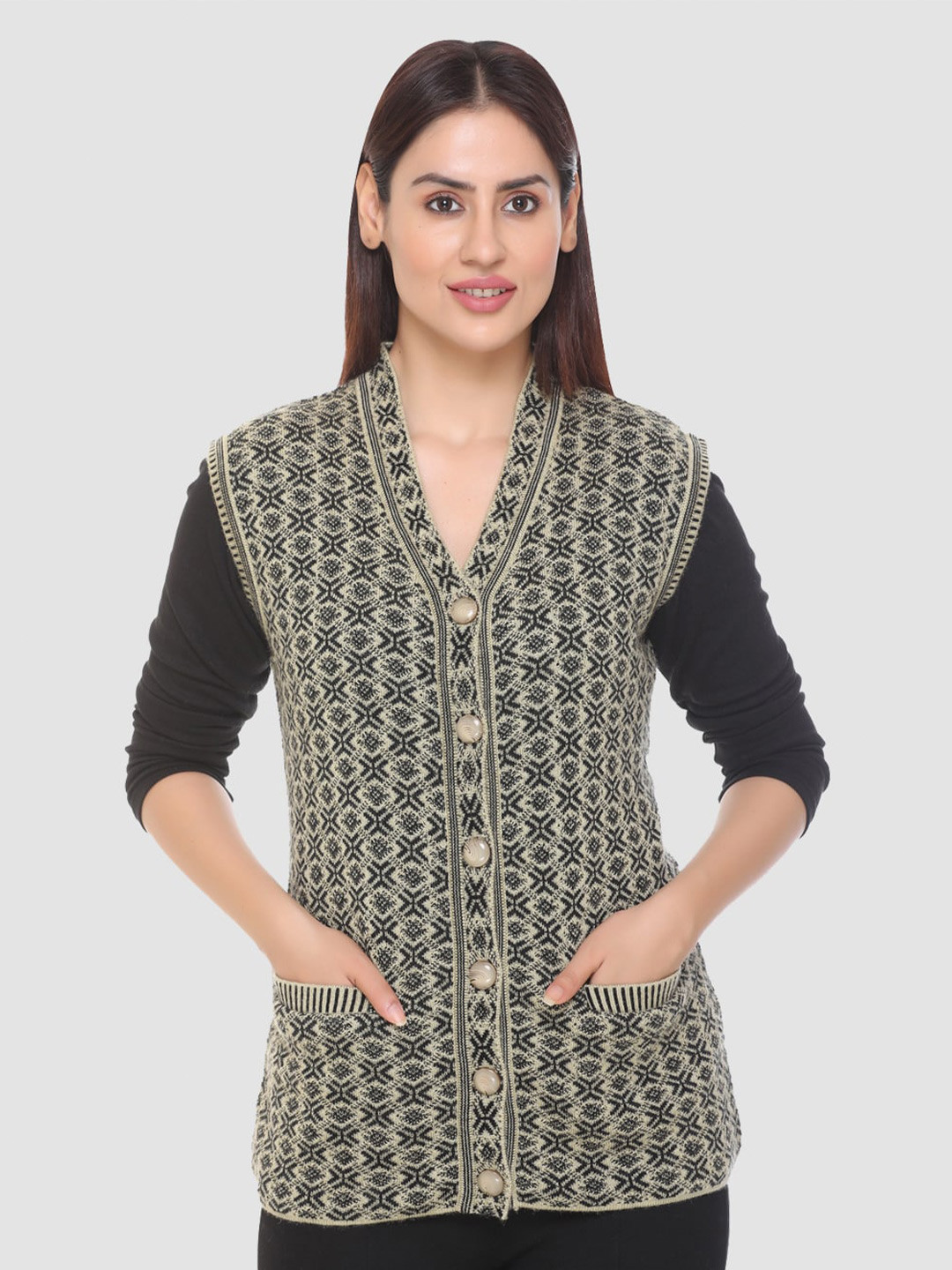 aarbee Women Beige & Black Sleeveless Cardigan