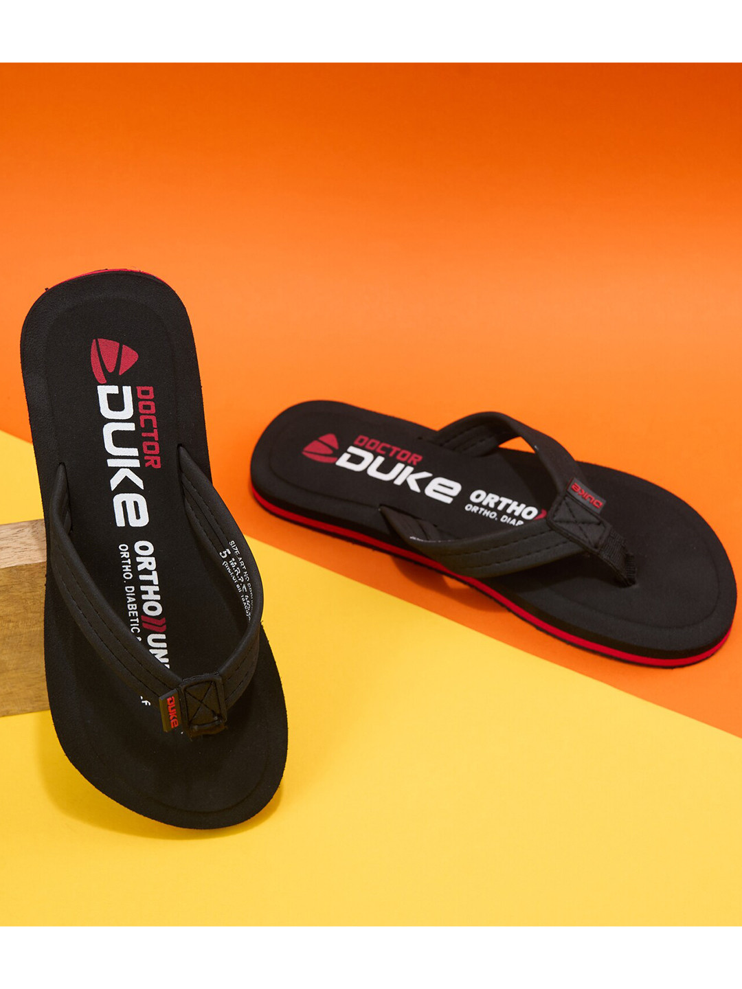 Duke Women Black & White Printed Thong Flip-Flops