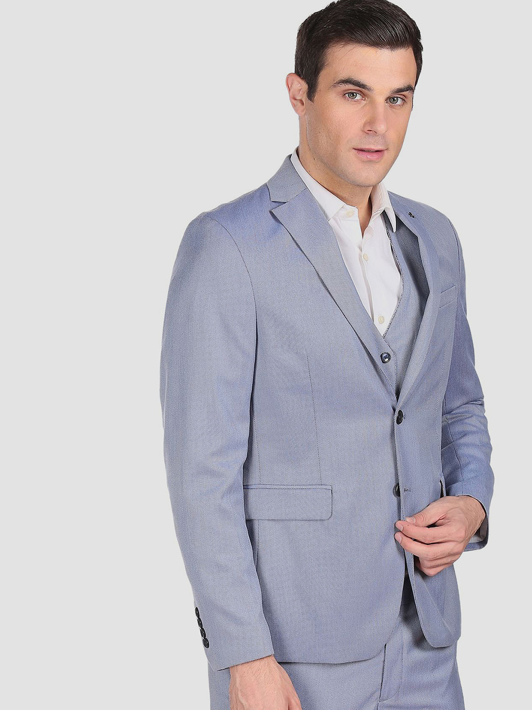 Arrow Men's Blue Solid Regular-Fit Single-Breasted 3-Piece Formal Suit