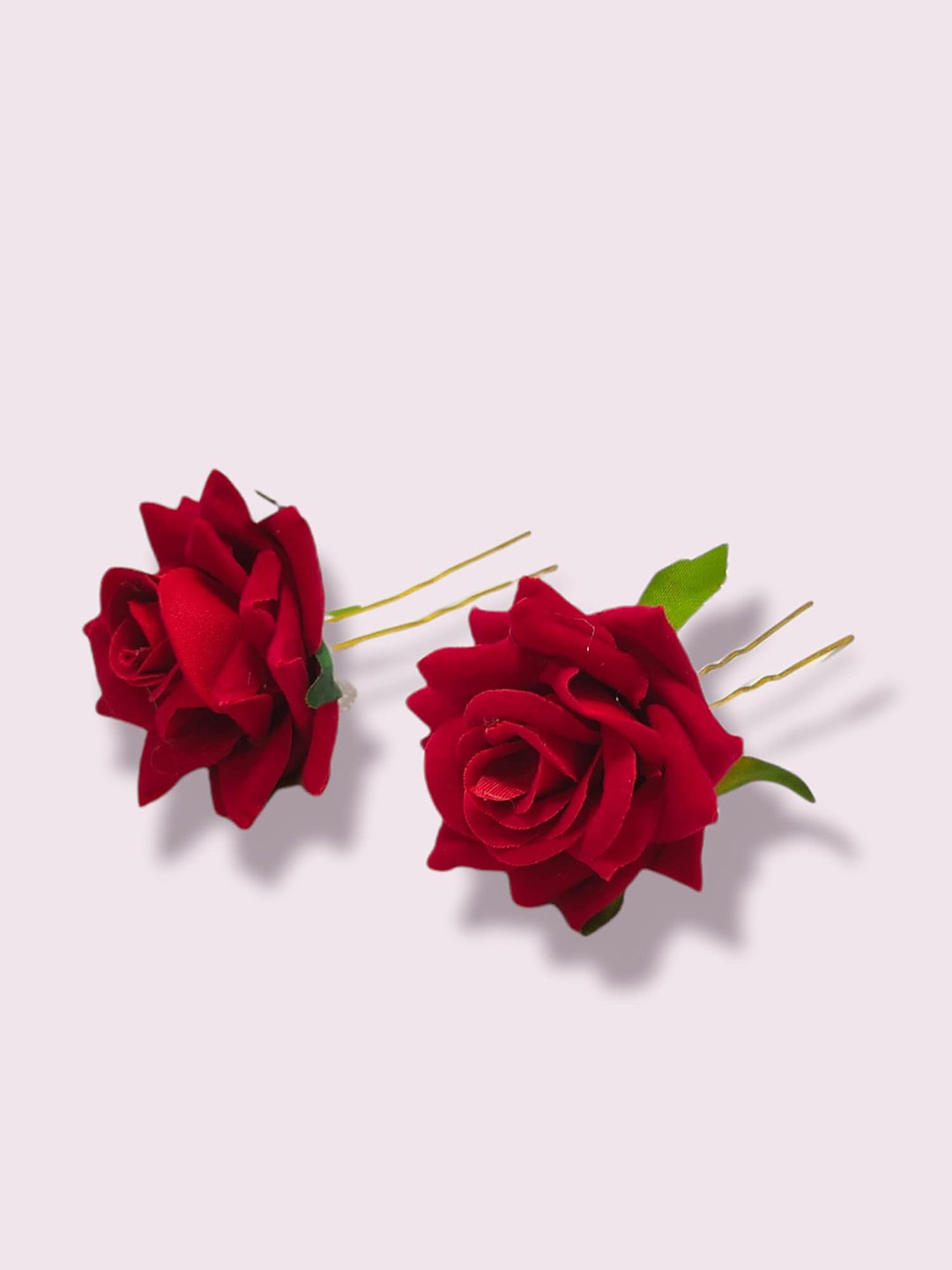 LYF5STAR Women Red & Green Set of 2 U Pins