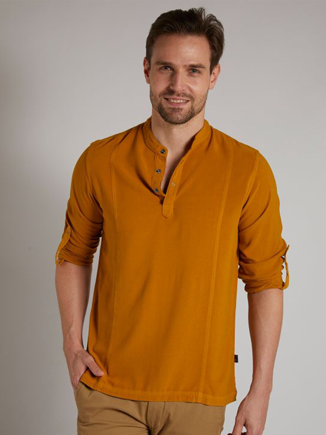 IDENTITI Men Yellow Slim Fit Casual Shirt