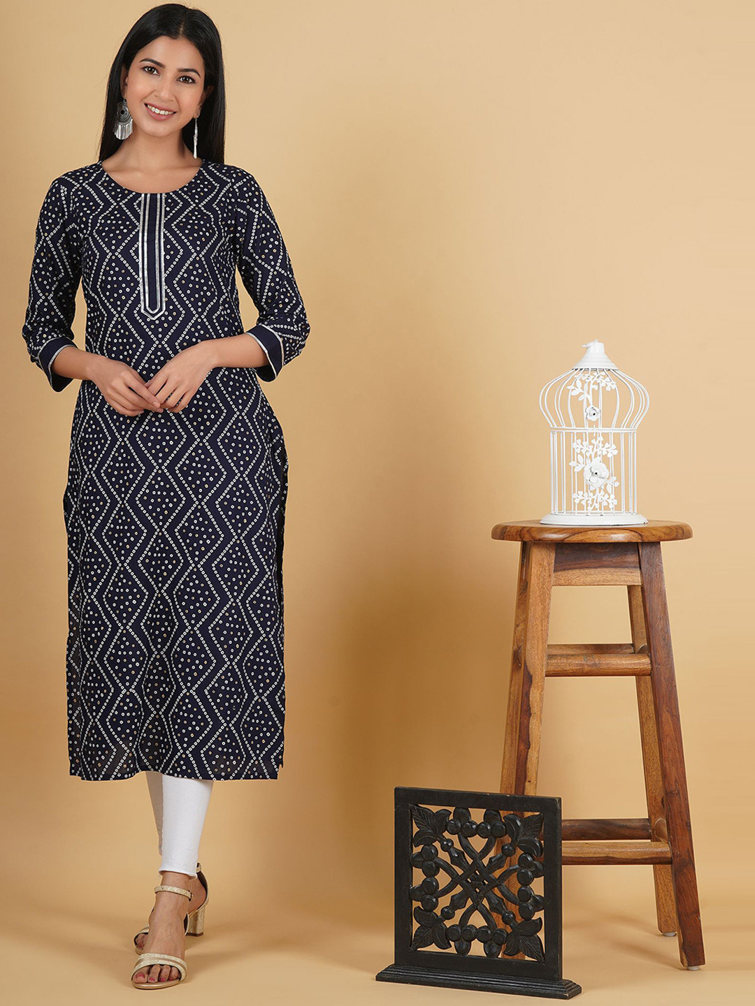 God Bless Women Blue Geometric Printed Thread Work Kurta