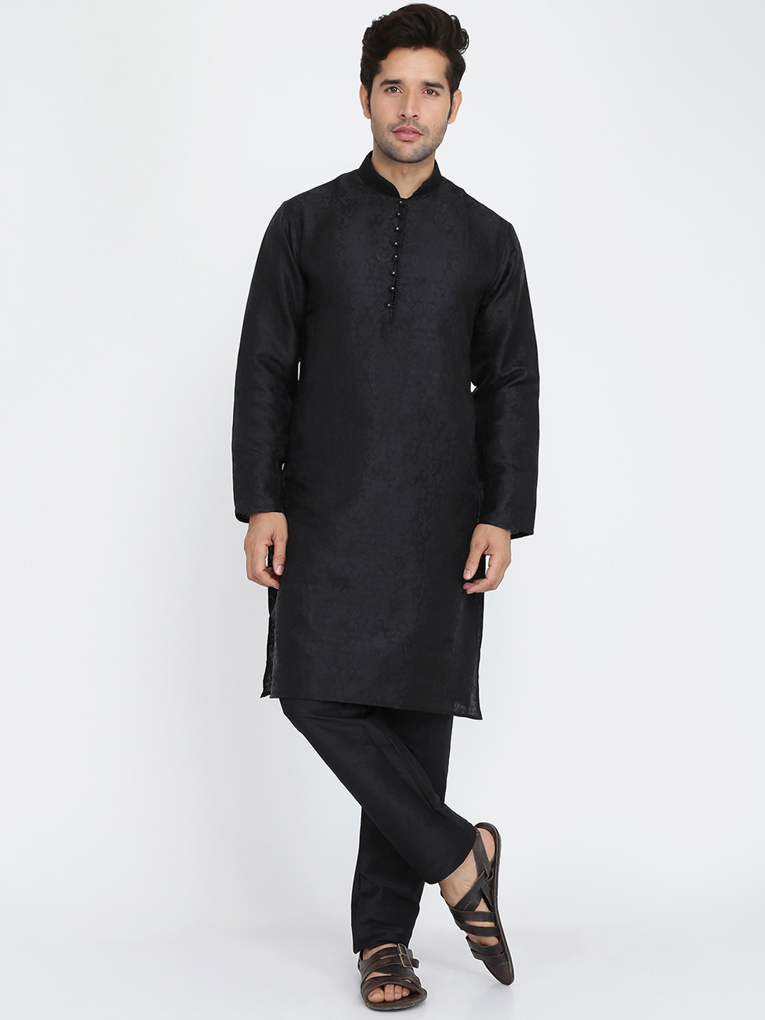 ROYAL KURTA Men Black Floral Kurta with Pyjamas