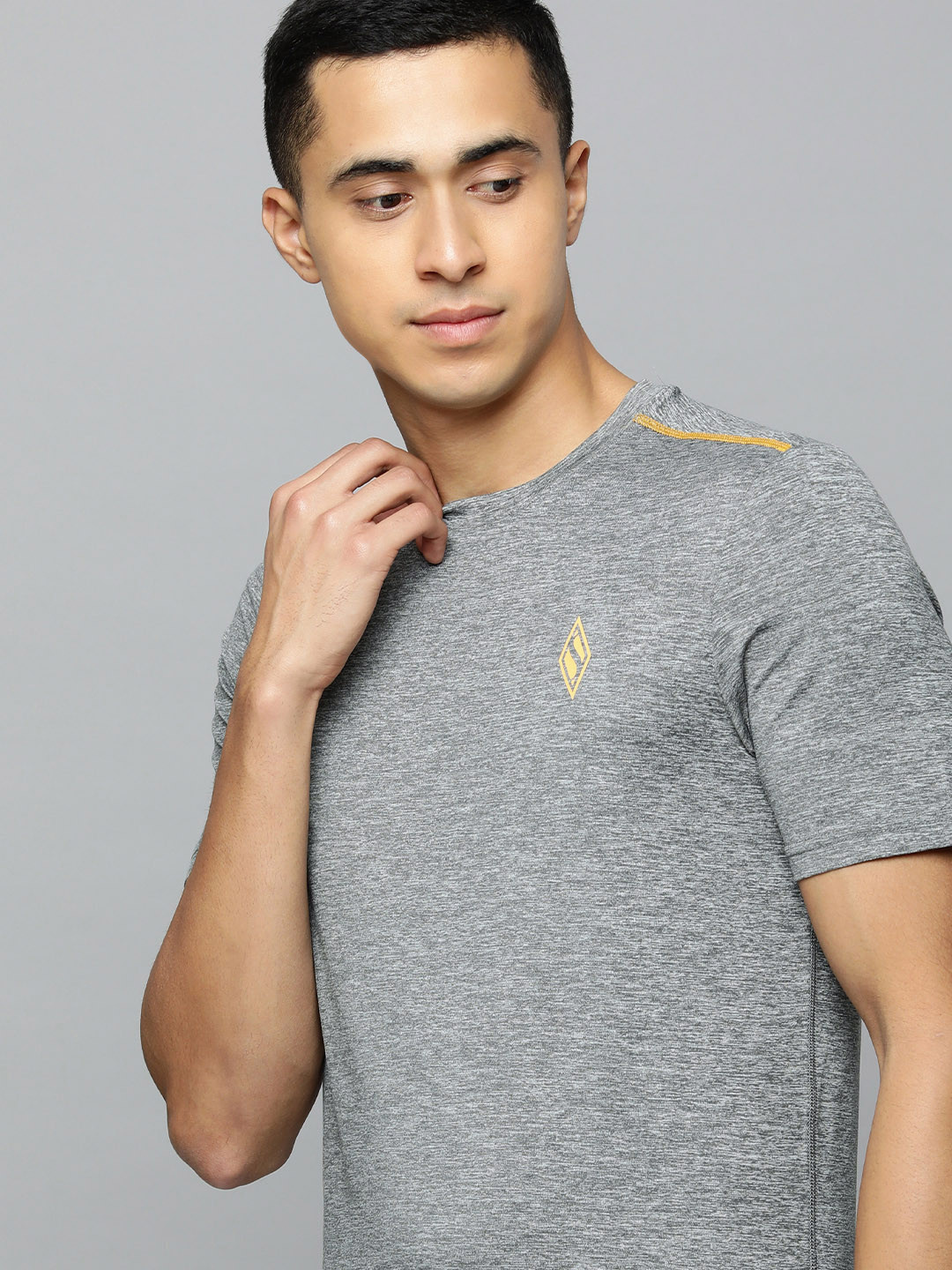 Skechers Men Grey GODRI SWIFT T-shirt