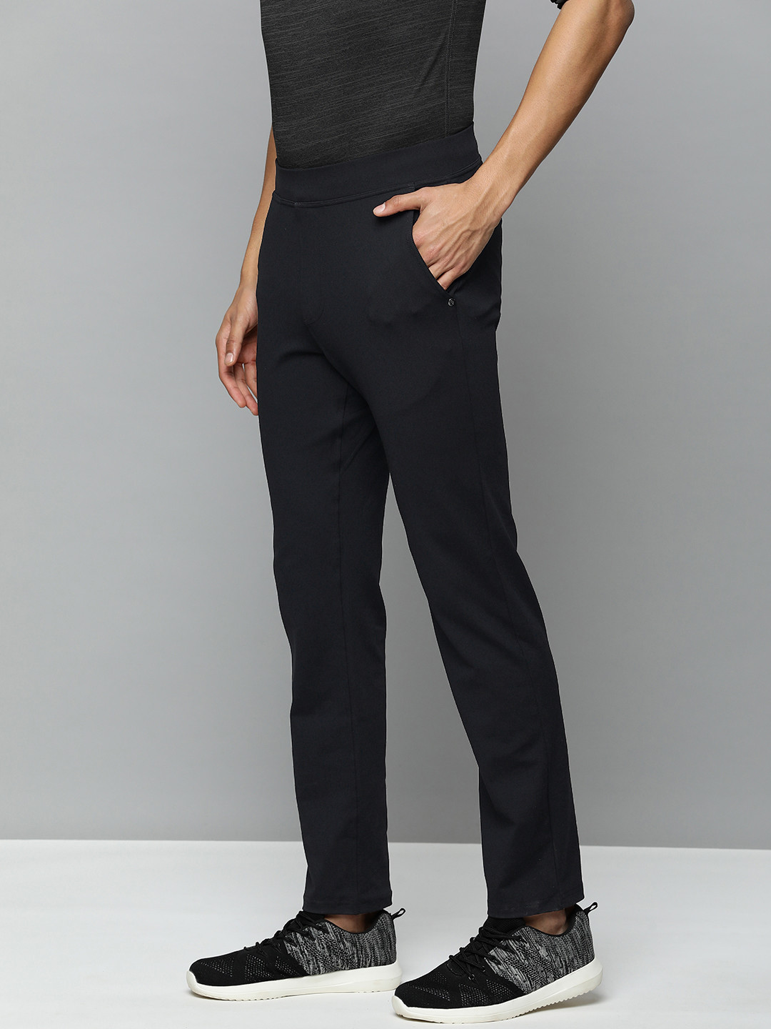 Skechers Men Black Solid SKECH-SWEATS UTILITY CARGO Track Pants