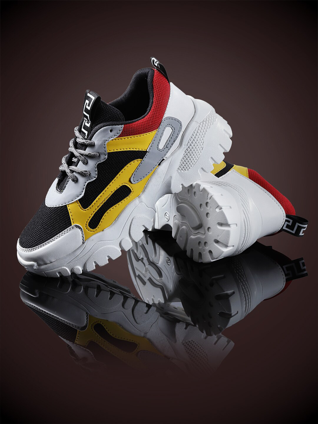 AROOM Women Multicoloured Colourblocked Sneakers