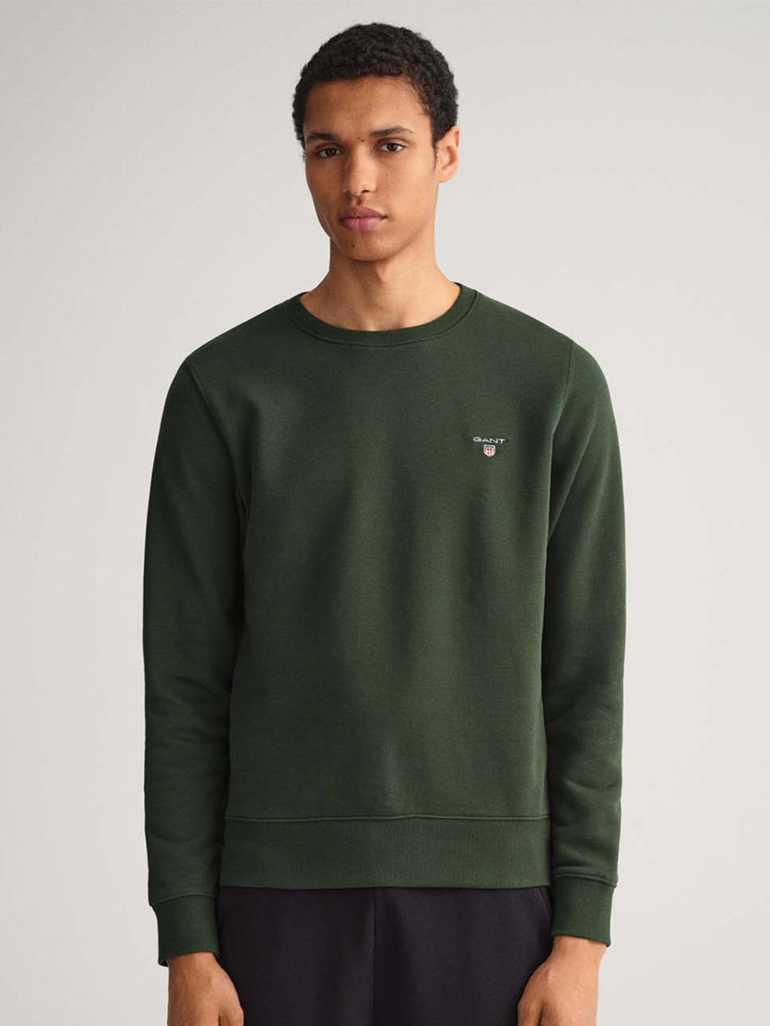 GANT Men Green Solid Regular Fit Sweatshirt