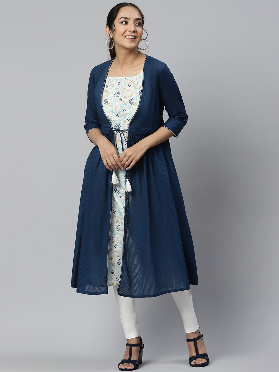 AURELIA Women Floral Printed Shoulder Strap Kurta