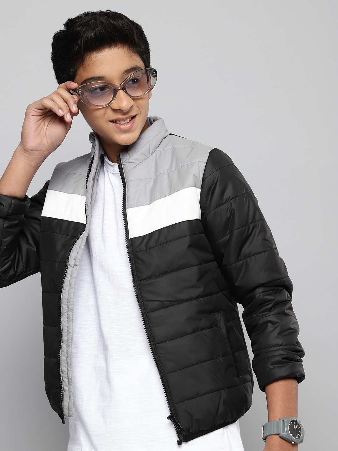 Buy M H Juniors Boys Black Grey Colourblocked Padded Jacket