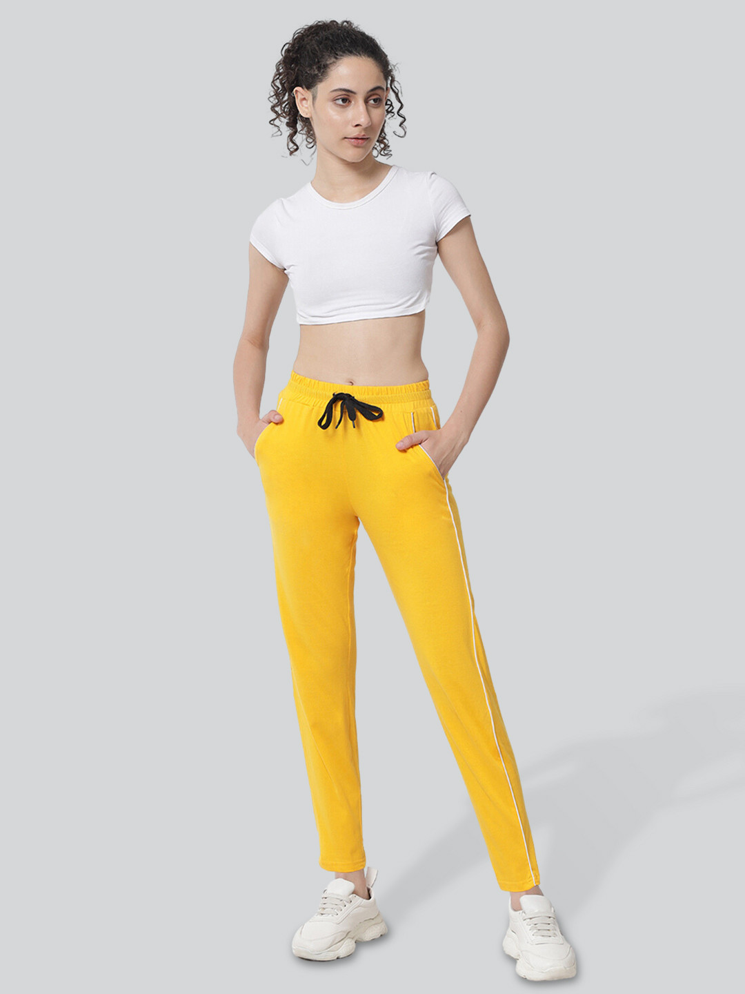 Q-rious Women Yellow Solid Cotton Track Pants