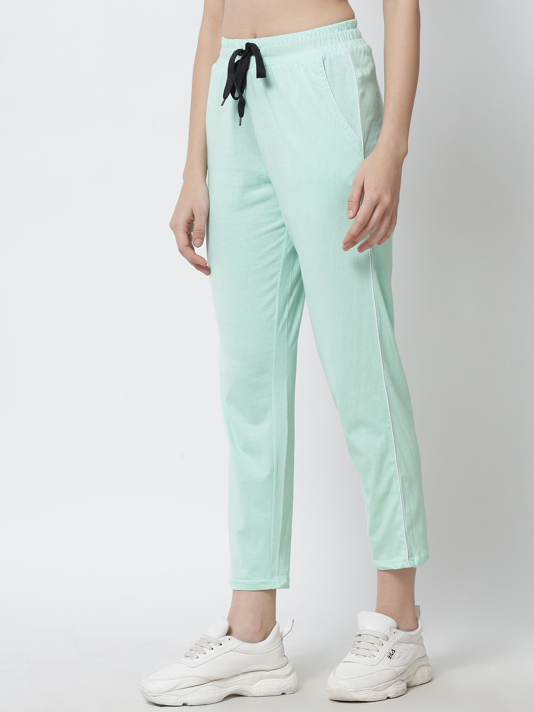 Q-rious Women Sea Green Solid Cotton Track Pants