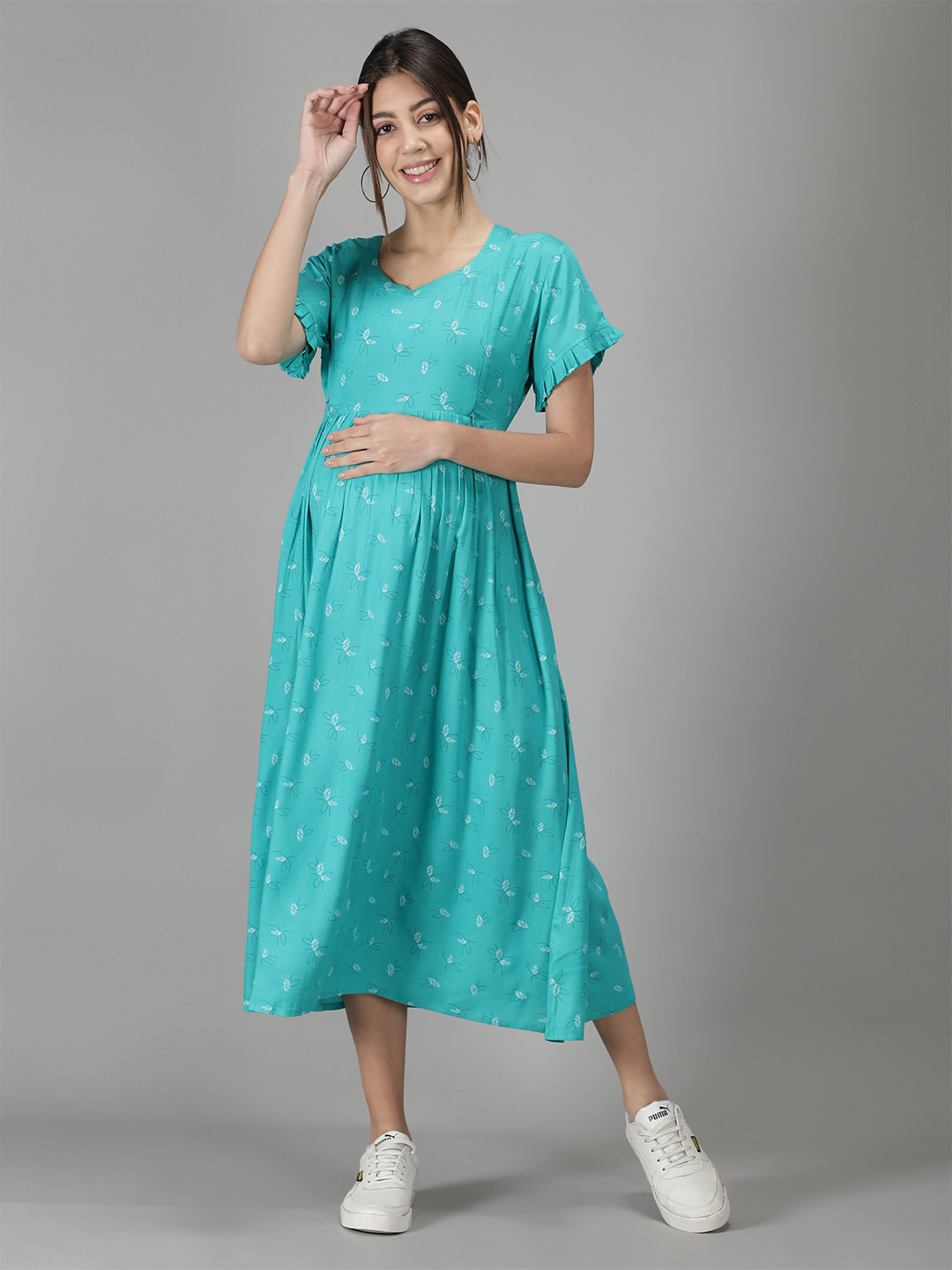 NIGHTSPREE Women Blue Printed Midi Maternity Dress