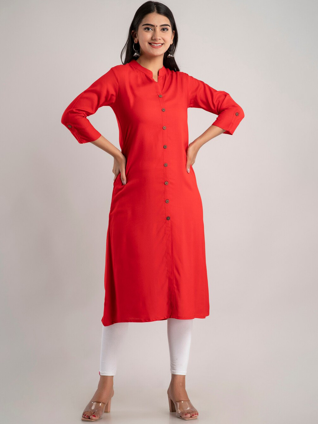MAUKA Women Red Embroidered Kurta