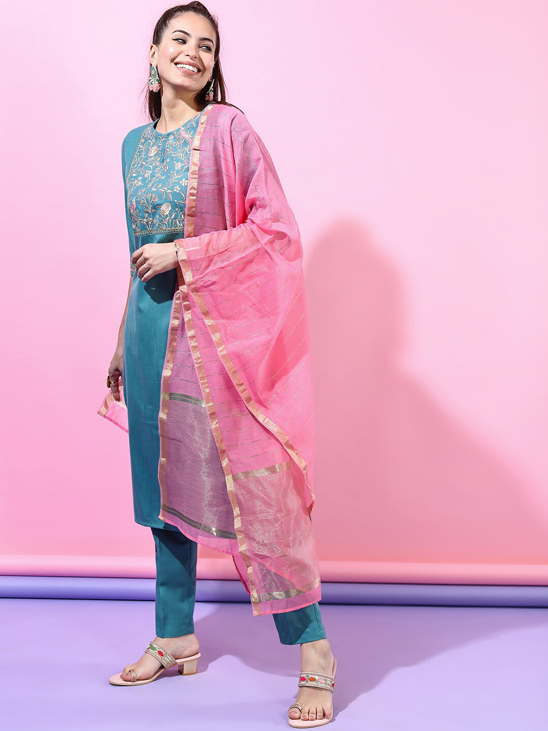 Vishudh Women Turquoise Blue Floral Yoke Design Straight Kurti With Trousers & Dupatta