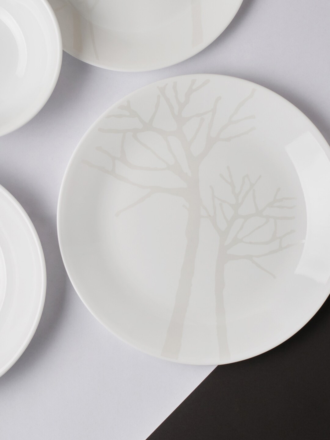 Corelle White 8 Pieces Dishwasher & Microwave Safe Printed Vitrelle Glass Dinner Set