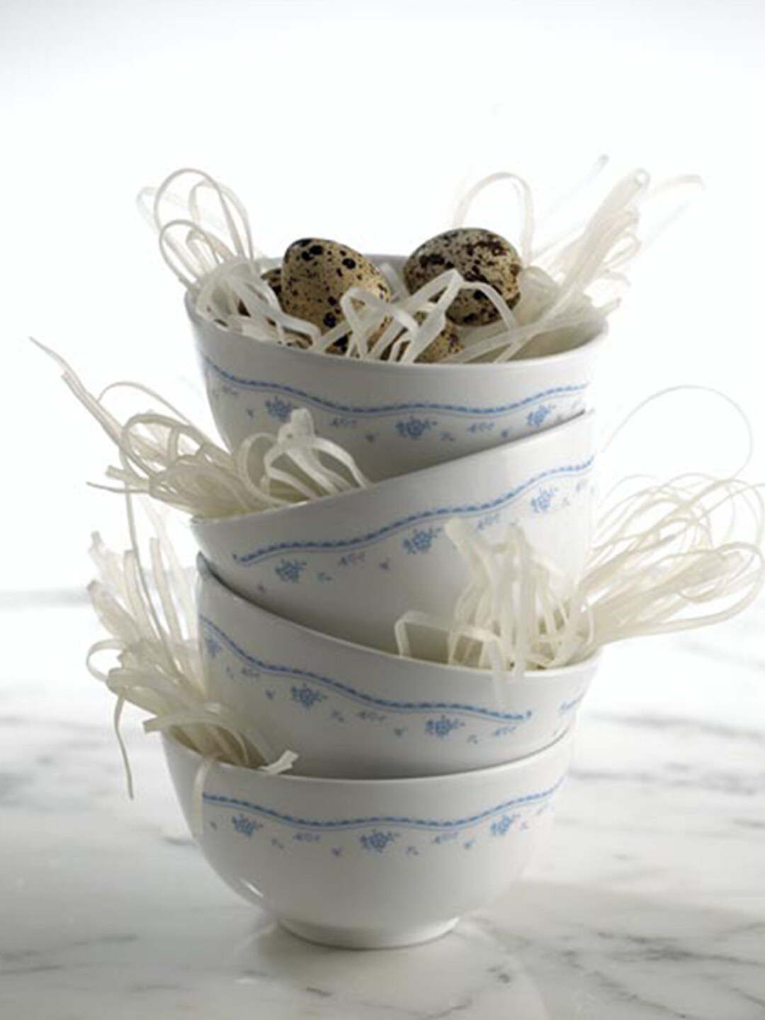 Corelle Livingware Morning White Floral Vitrelle Glass Dishwasher and Microwave Safe 12 Piece Dinner Set