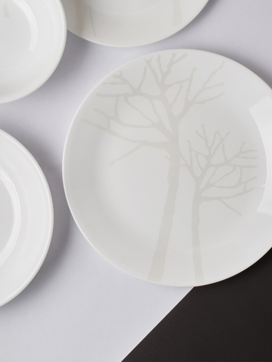 Corelle Asia Collection Gold Series White Marble Vitrelle Glass Dishwasher and Microwave Safe 14 Piece Dinner Set