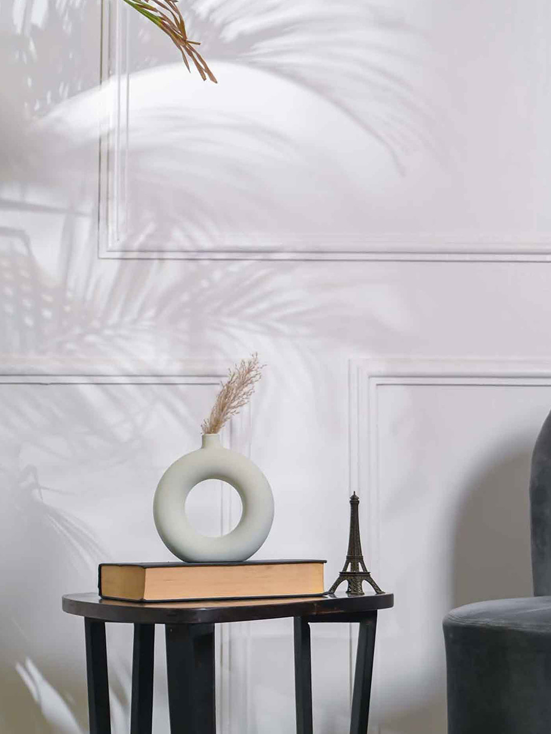 PUREZENTO Blue Solid Ceramic Donut Vases