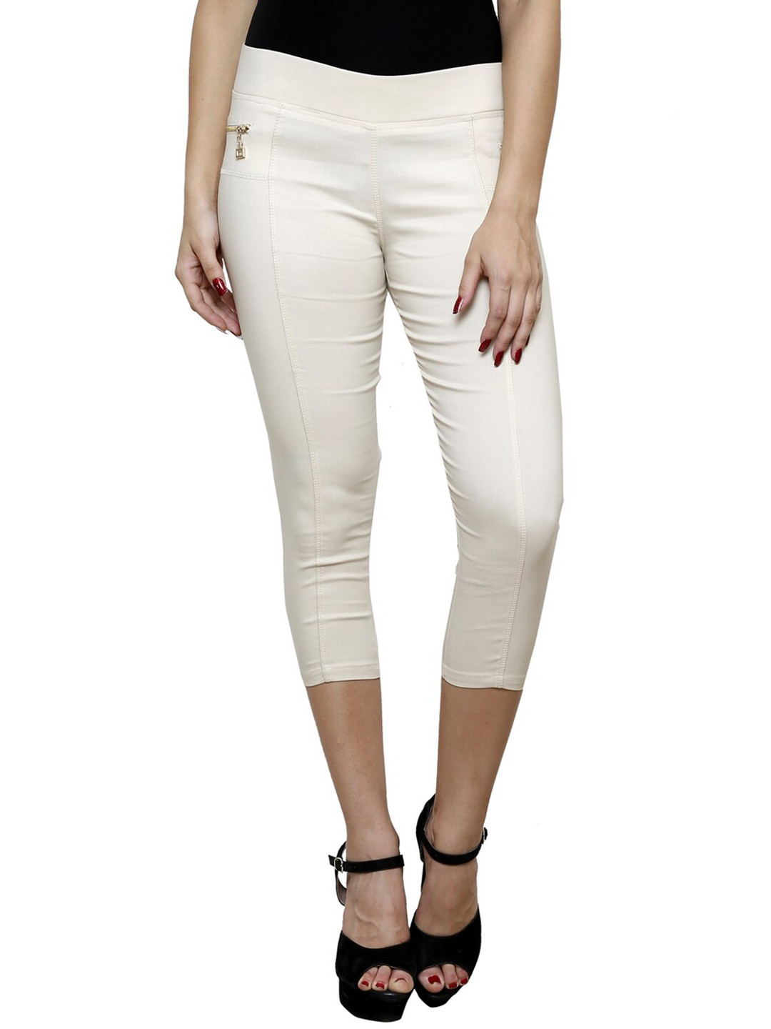 Westwood Women Beige Capris