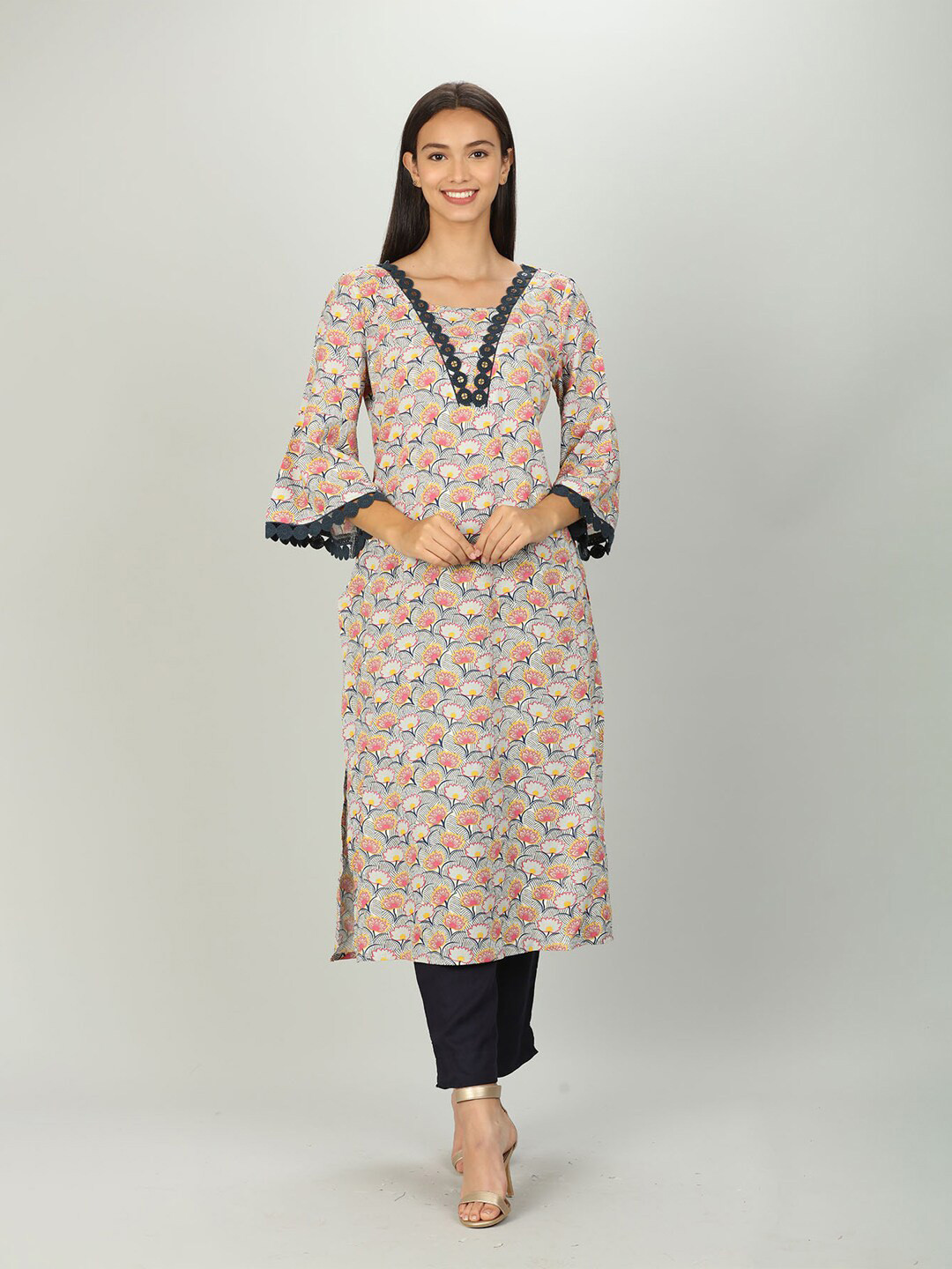 Mustard Women White & Pink Floral Printed Bell Sleeves Kurta